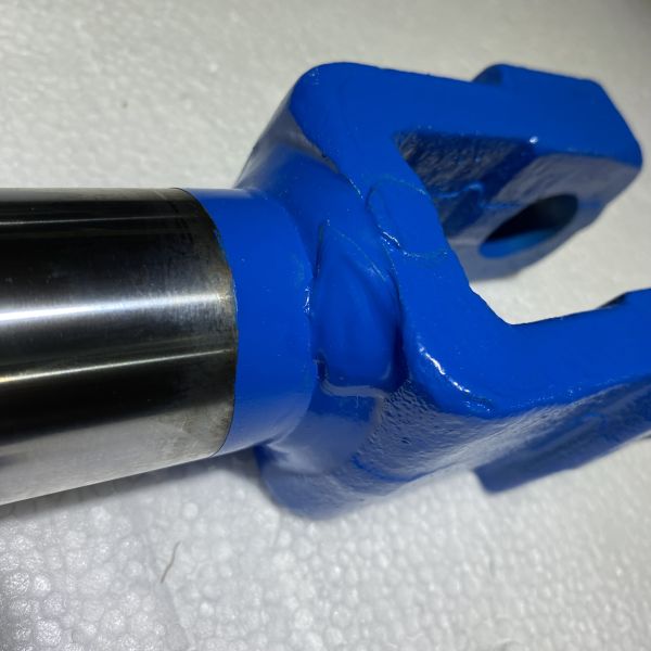 Шток циліндра Ц100/40х200(кована вилка) з гайкою