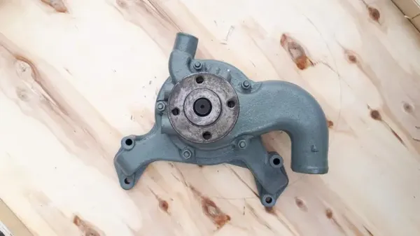 Насос водяний ЗІЛ-130  без шківа 130-1307010-Б