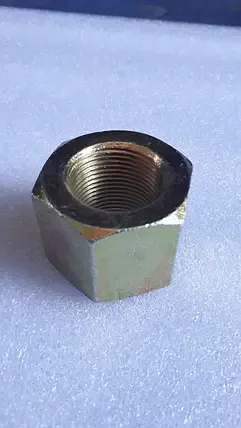 Гайка драбини задньої 10 тн (М27х2 Н = 32) 374650