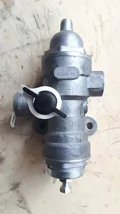 Регулятор тиску повітря (з підкачуванням)