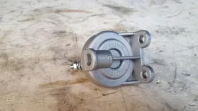 Вимикач сигналу гальмування ГАЗ