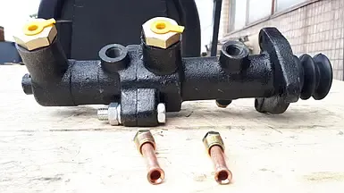 Циліндр гальмівний головний без бачка