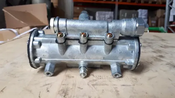 Склоочисник пневматичний