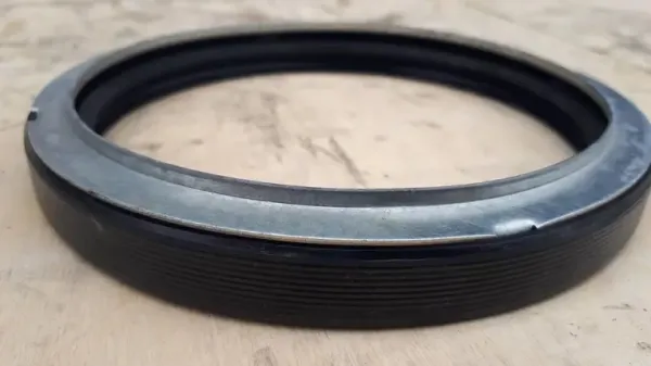 Сальник маточини задньої ЄВРО-2 (142х168х16)