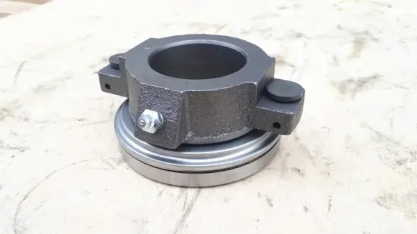 236-1601180 Муфта з вичавним підшипником у зб. ЯМЗ 236, 238 (2361601180)