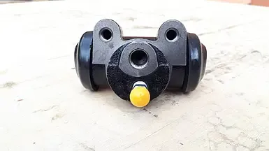 Циліндр гальмівний задній (УАЗ, Газель)(d=32 мм)під штуцер ф12мм