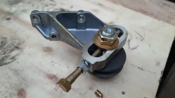 Пристрій натяжний компресора дв. ЯМЗ ,236-3509300-А3