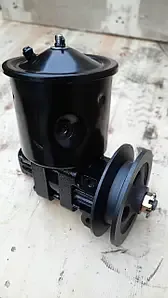 Насос ГУР з бачком