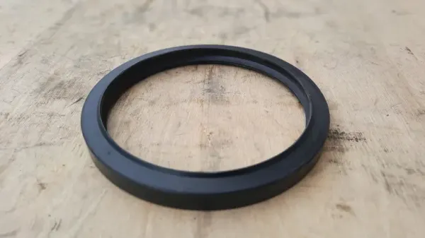 Сальник задньої маточини (142х168х15)