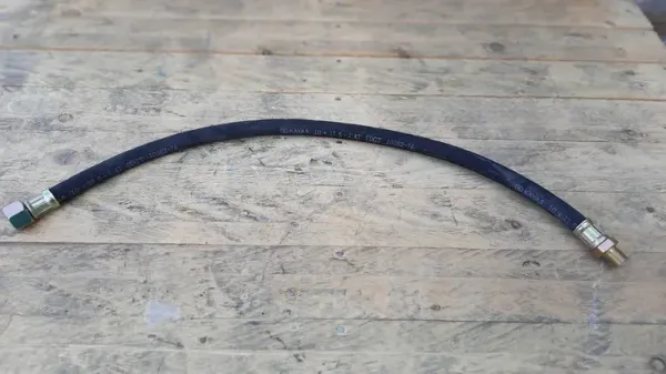 Шланг гальмівний