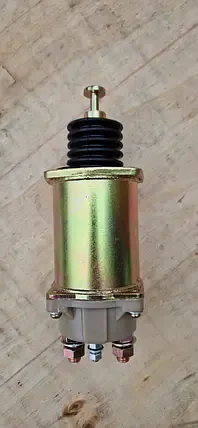 Реле втягуюче стартера