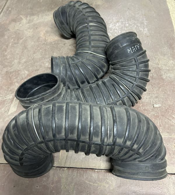 Патрубок (гофра) турбіни Renault Magnum євро 2-3, 5010491105