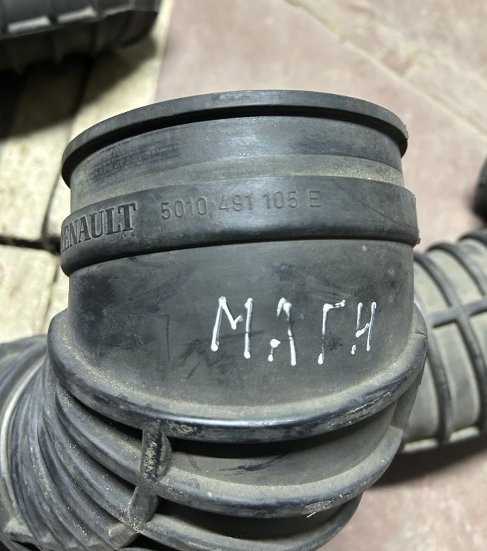 Патрубок (гофра) турбіни Renault Magnum євро 2-3, 5010491105