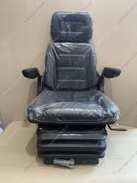 Сидіння МТЗ зі спинкою в зборі, з підлокотниками та підголівниками 80-6800010-01